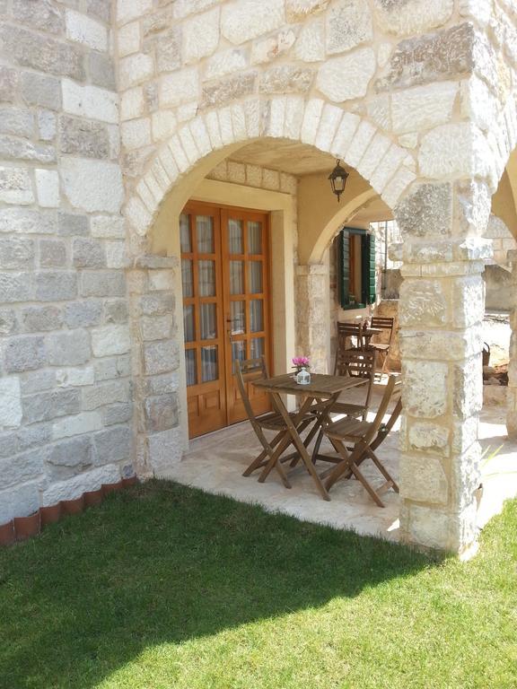 Dvori Svetog Mihaela Apartment Sibenik Room photo