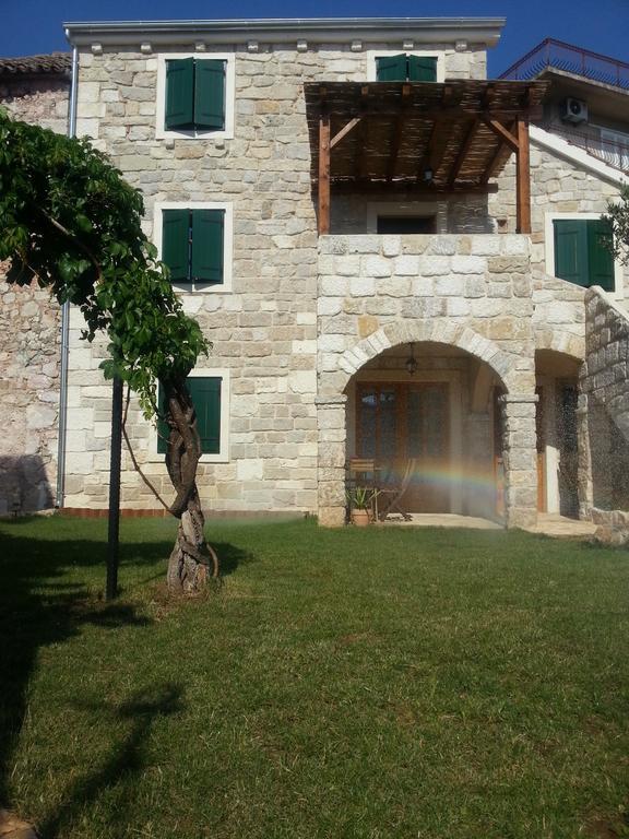Dvori Svetog Mihaela Apartment Sibenik Room photo