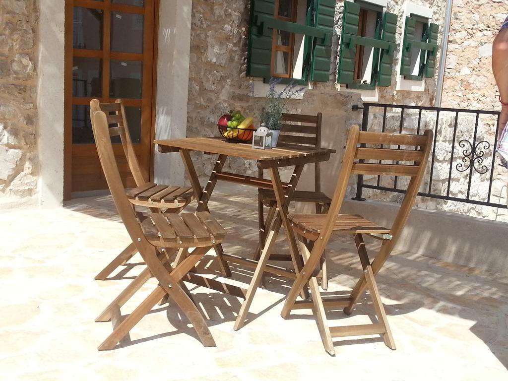 Dvori Svetog Mihaela Apartment Sibenik Room photo