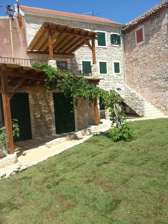 Dvori Svetog Mihaela Apartment Sibenik Exterior photo