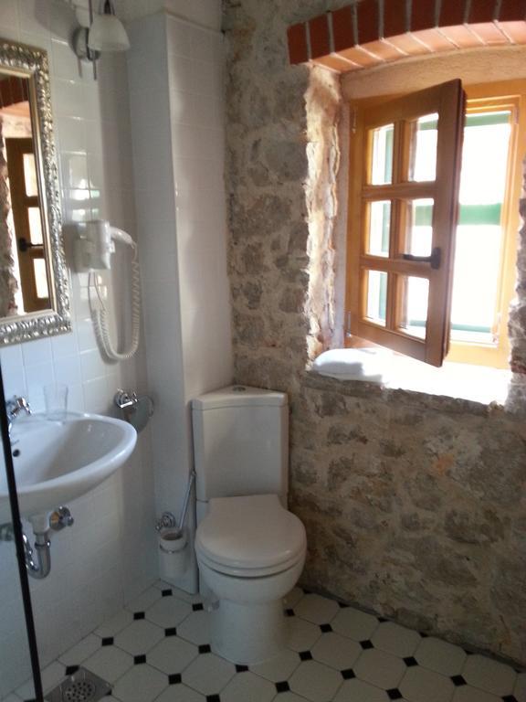 Dvori Svetog Mihaela Apartment Sibenik Room photo