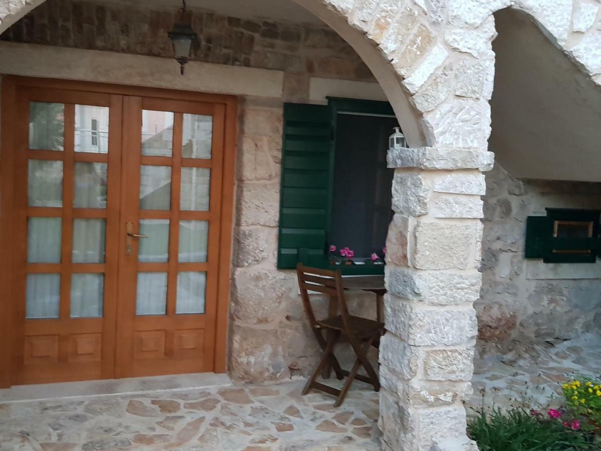 Dvori Svetog Mihaela Apartment Sibenik Exterior photo